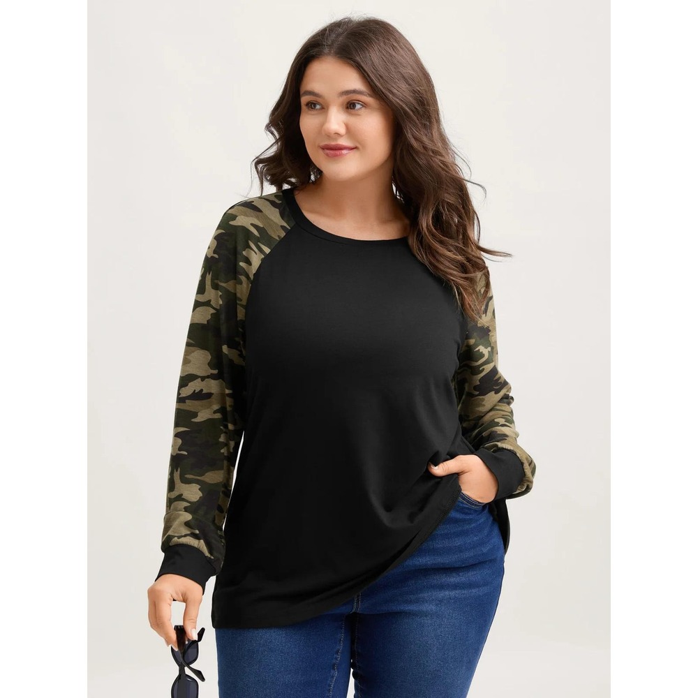 BloomChic Camouflage Raglan Sleeve Round Neck Tee Size 3X / 22-24
